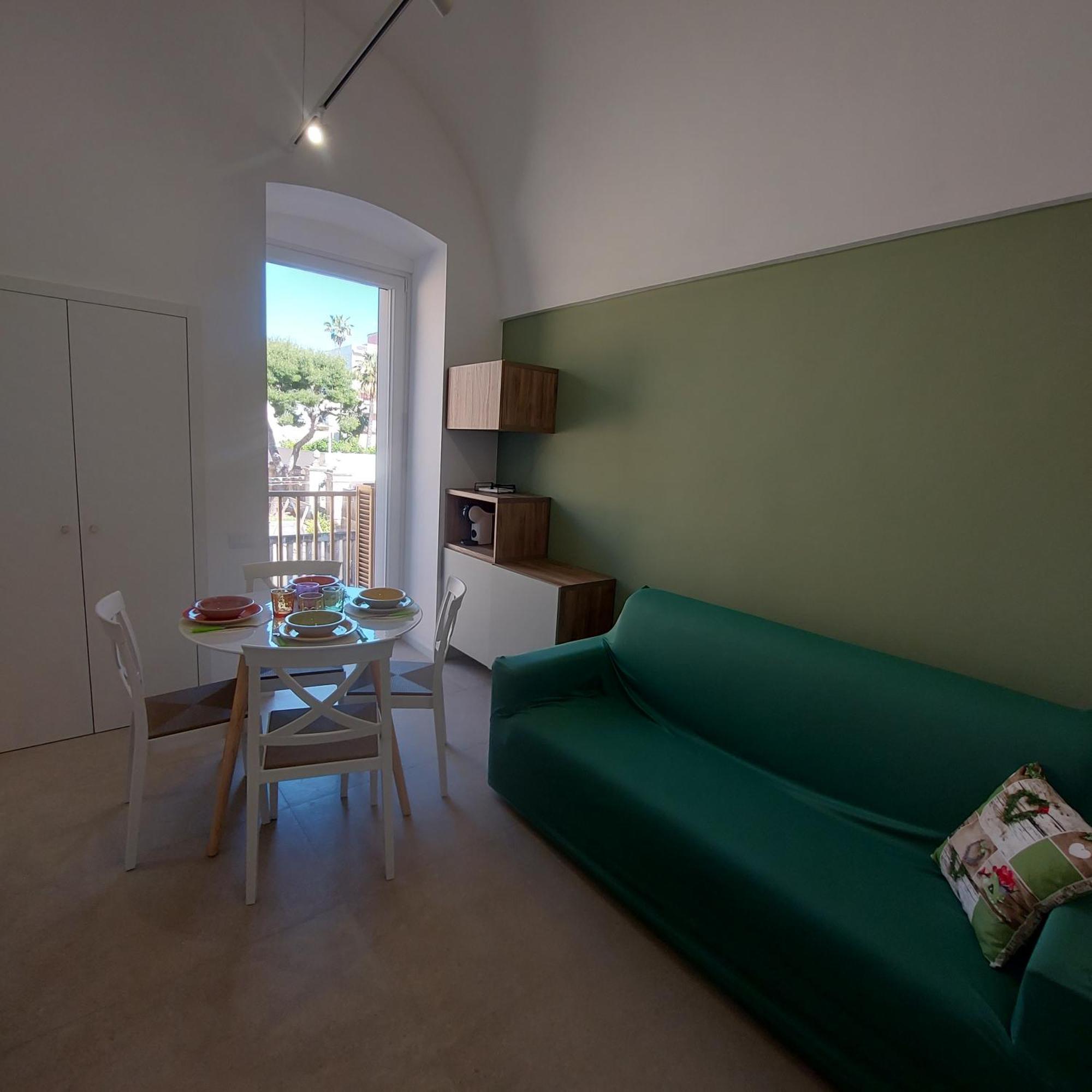 La Casa Di Alice Apartment Monopoli Bagian luar foto